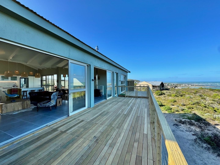 4 Bedroom Property for Sale in Suiderstrand Western Cape